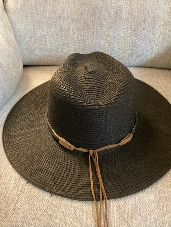 Black Wide-Brim Straw Country Festival Sun Hat with Beaded Band